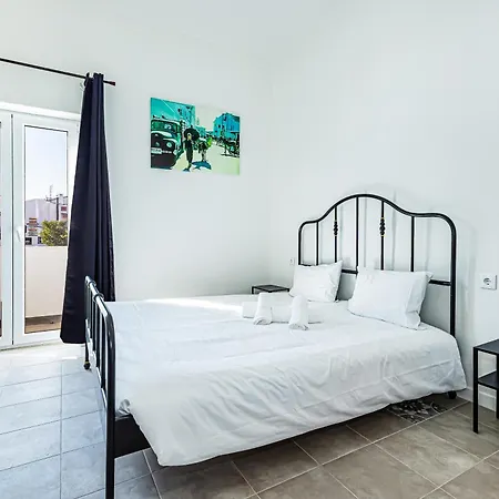 Hostel Arbutus Bed And Bar Portimao