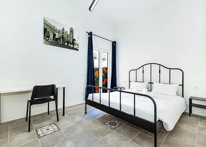 Arbutus Bed And Bar Hostel Portimao