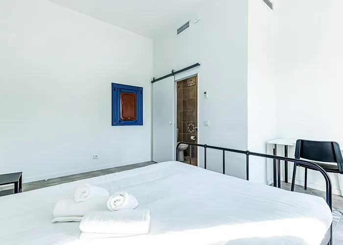 Arbutus Bed And Bar *