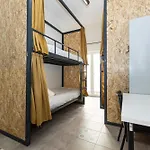 Auberge de jeunesse Arbutus Bed And Bar