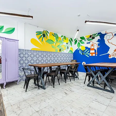Arbutus Bed And Bar *